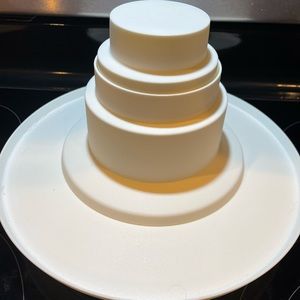 Wilton Tiered cupcake stand